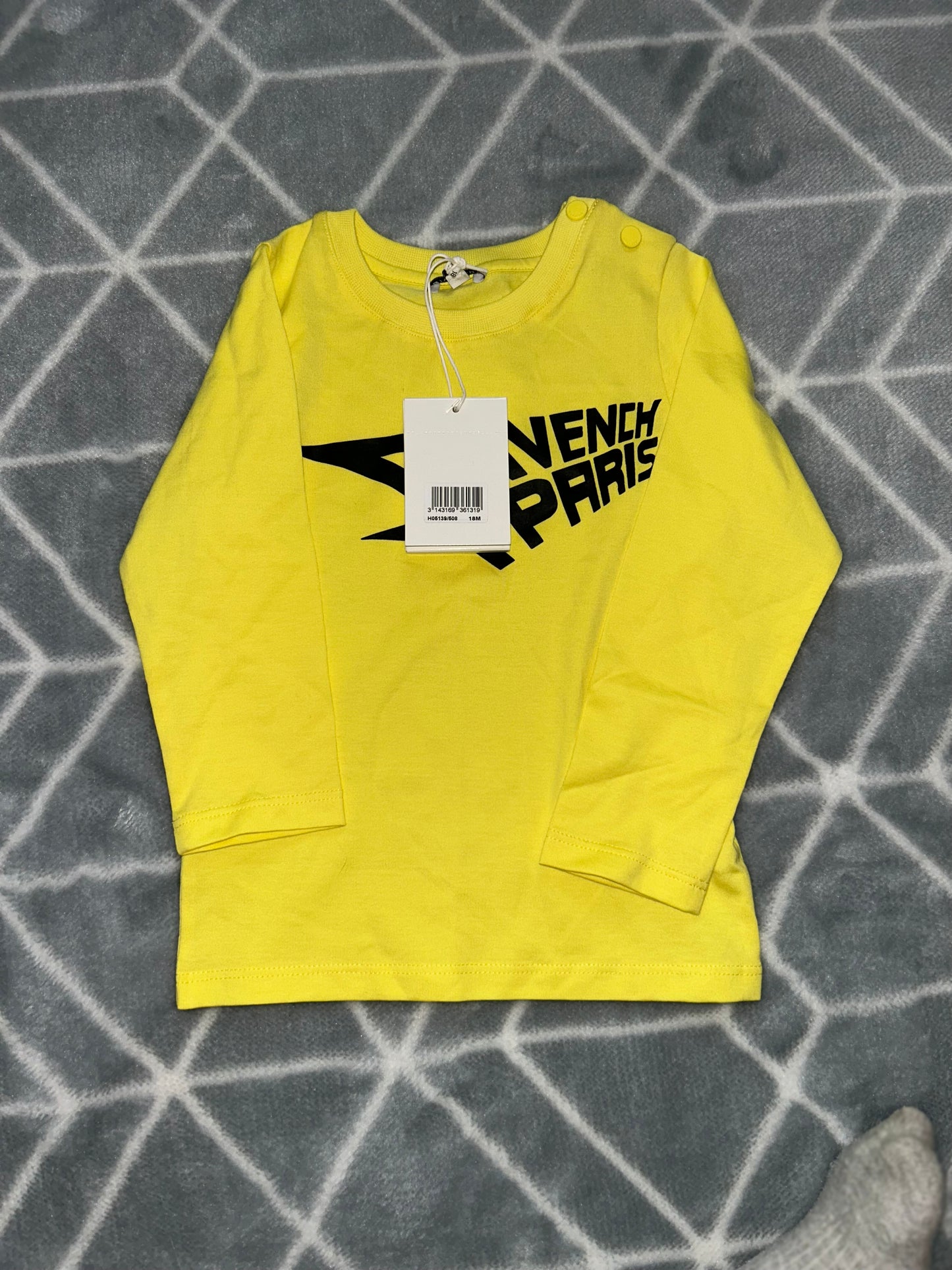 Givenchy t