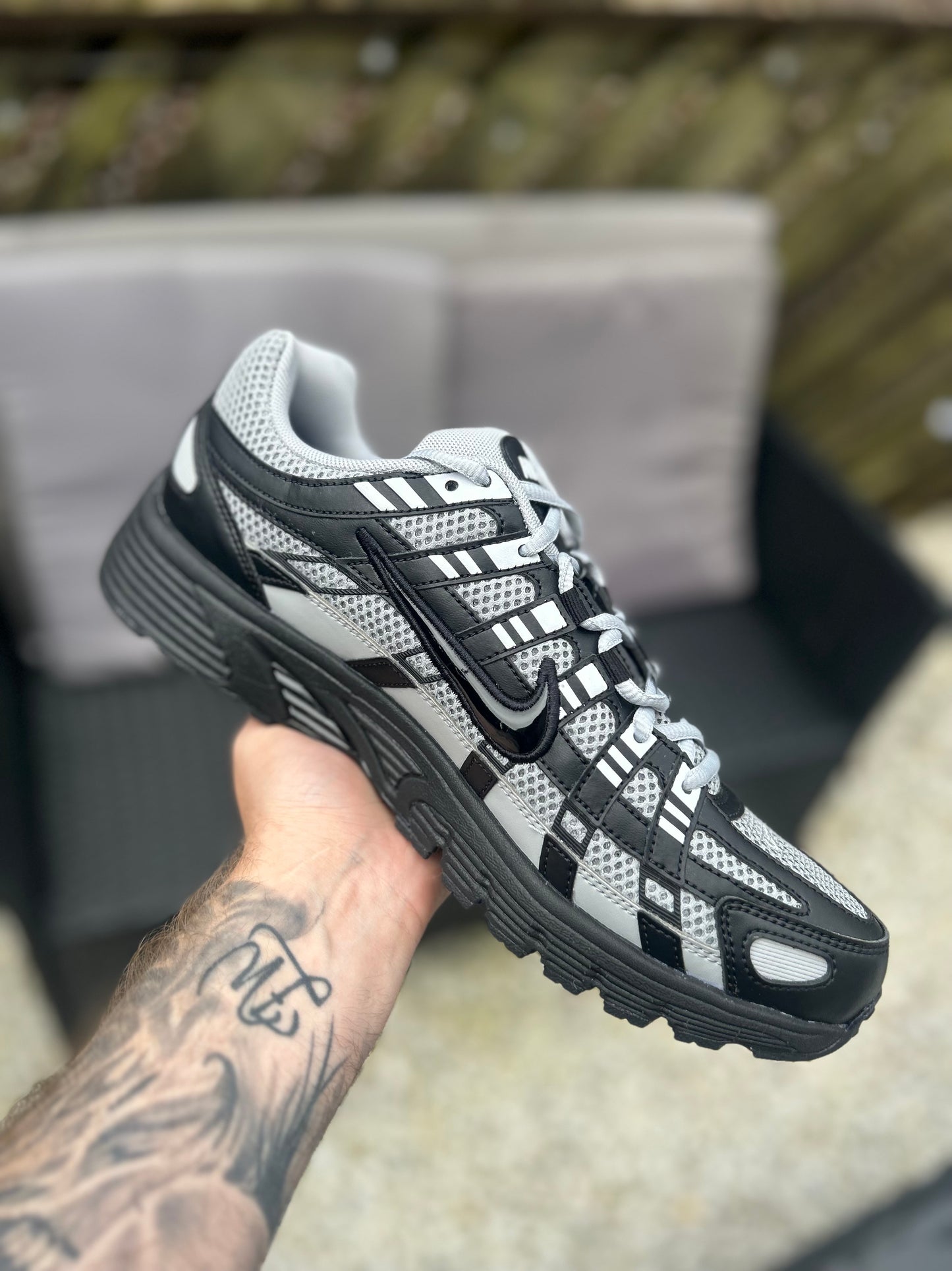 Nike p6000 “shadow black /grey )