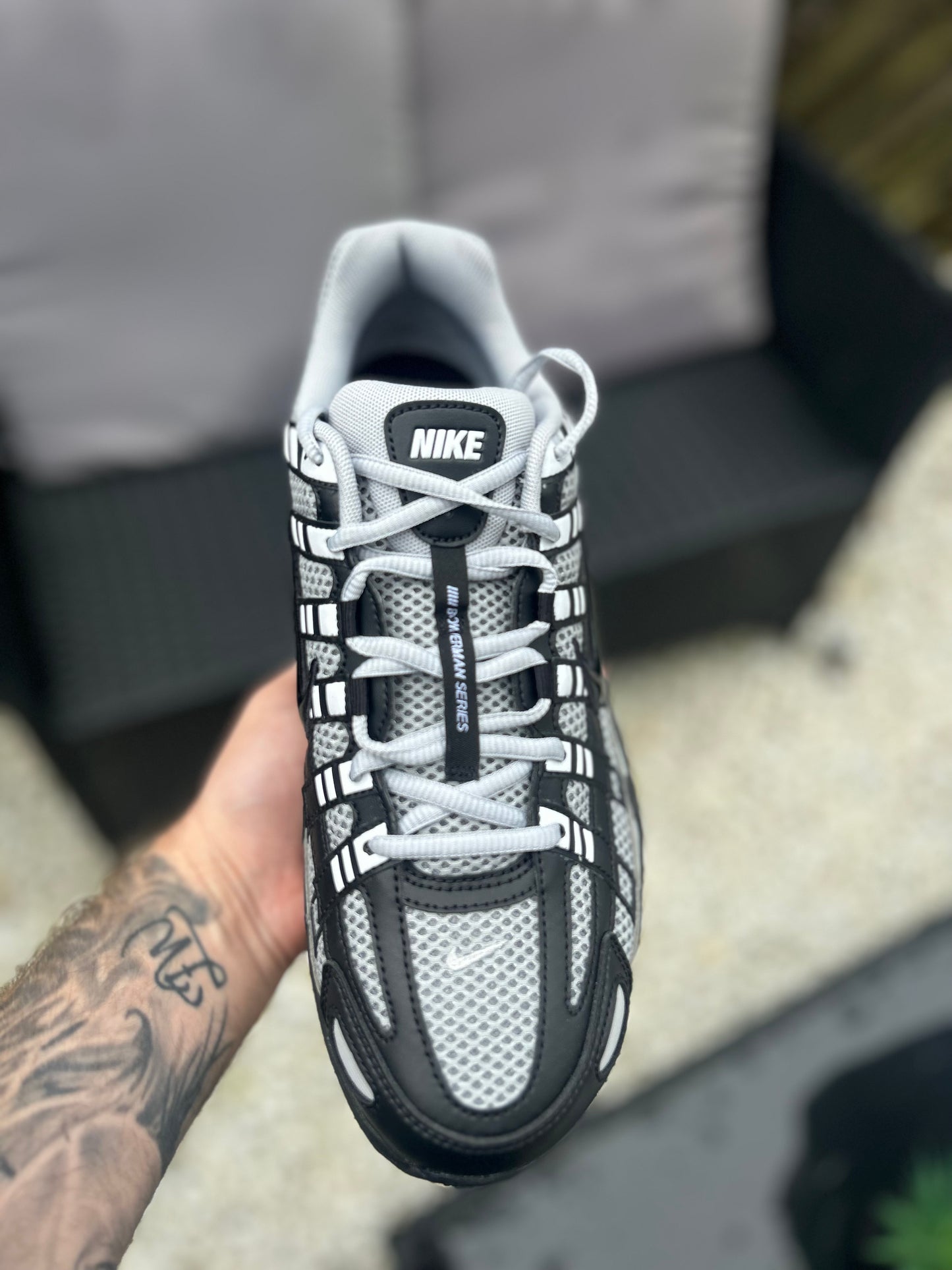 Nike p6000 “shadow black /grey )