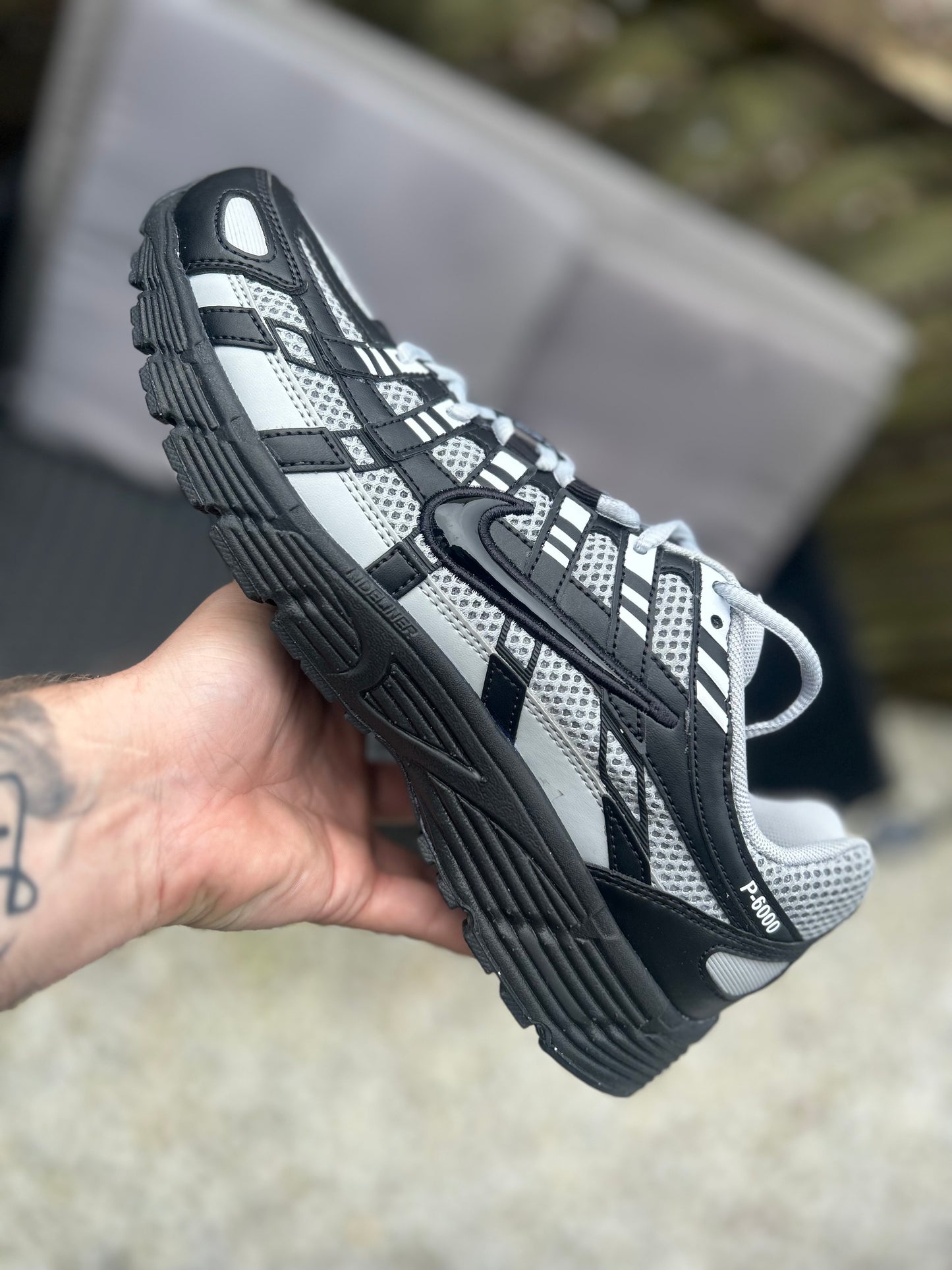 Nike p6000 “shadow black /grey )