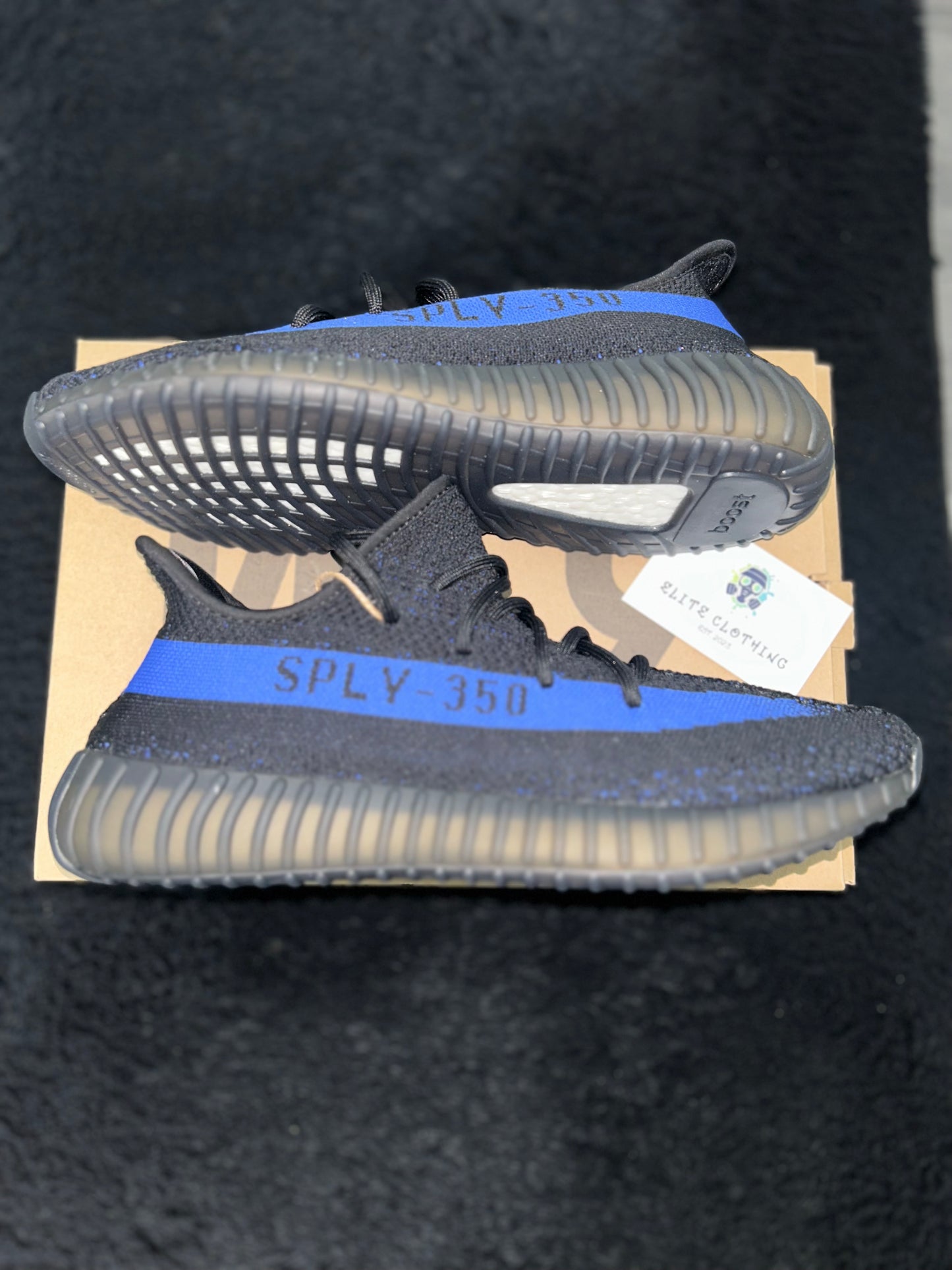 Yeezy 350 v2 “dazzling blue “