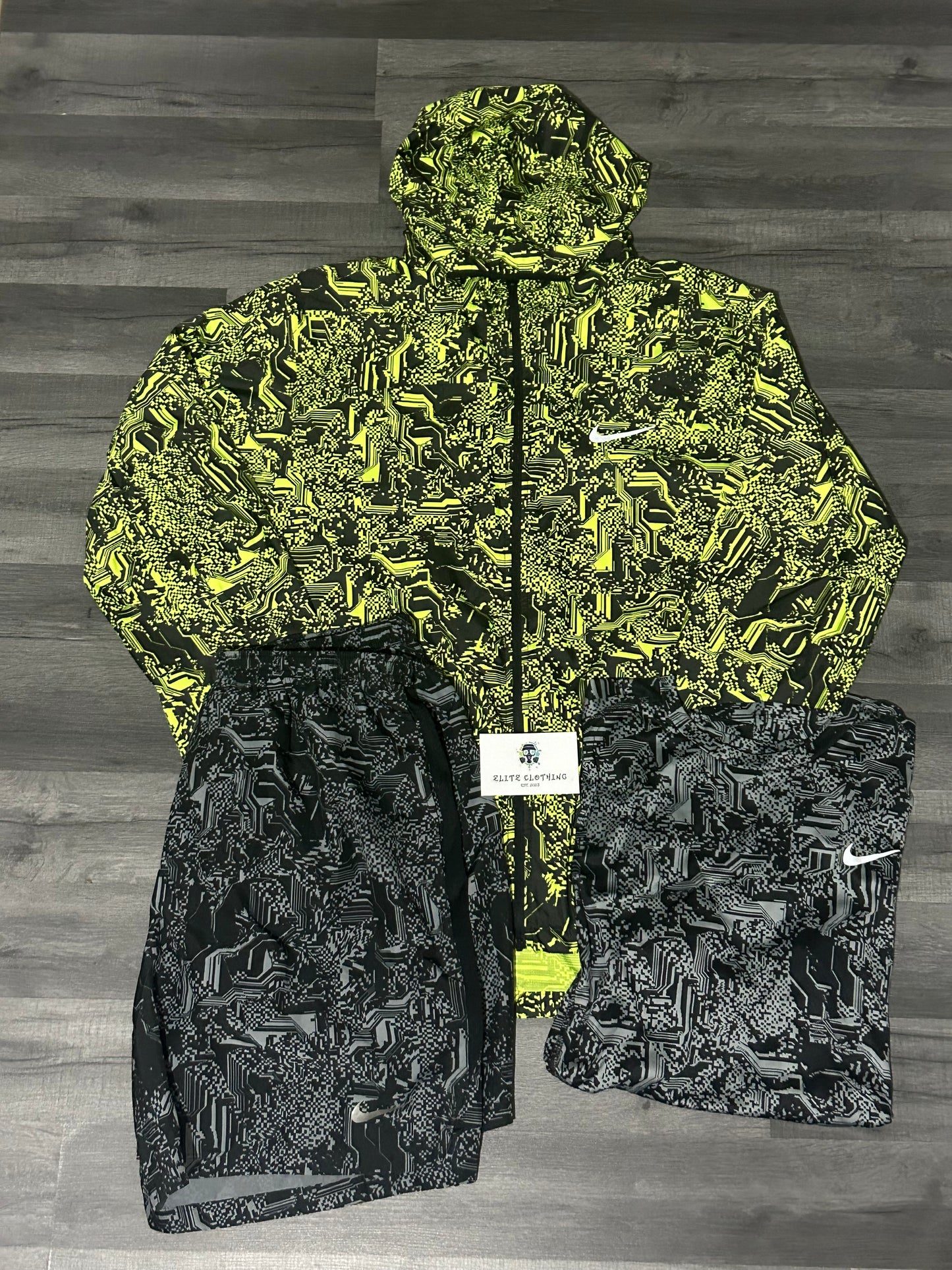 Nike Digital Windbreaker & Tshirt Set - yellow/ black