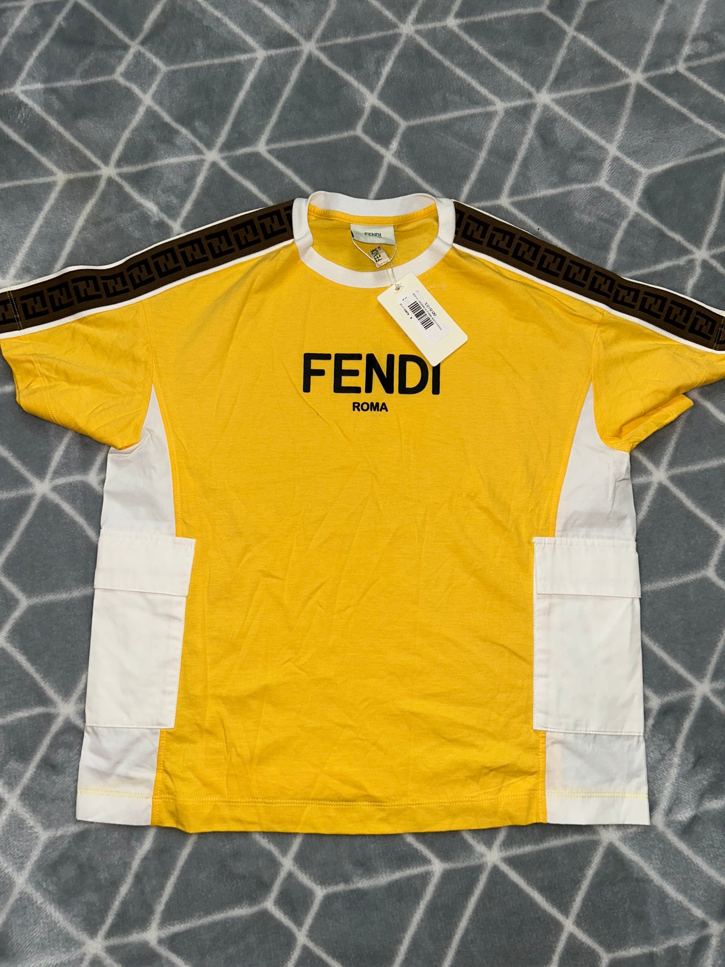 Girls Fendi yellow pocket t