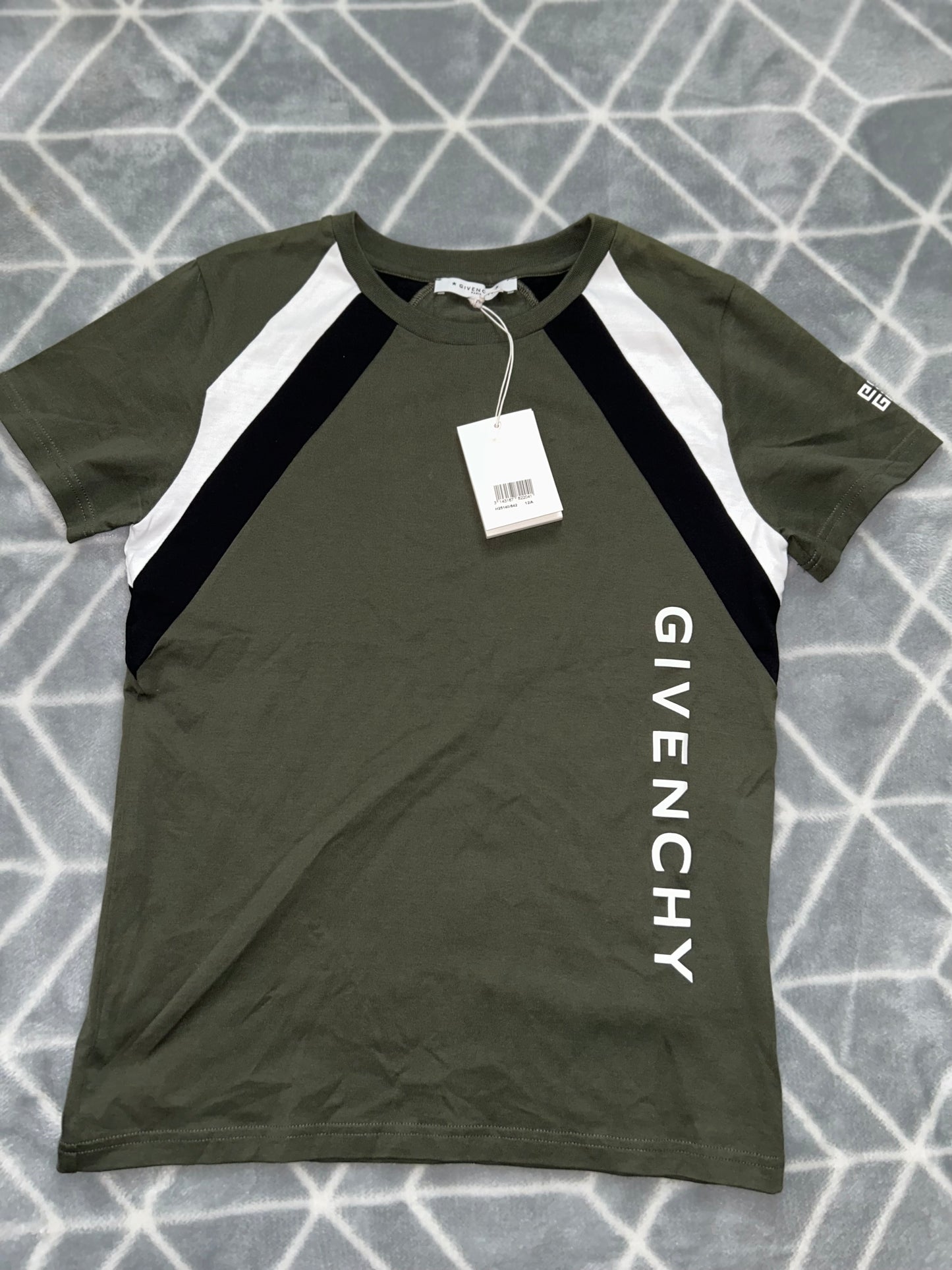 Givenchy t shirt